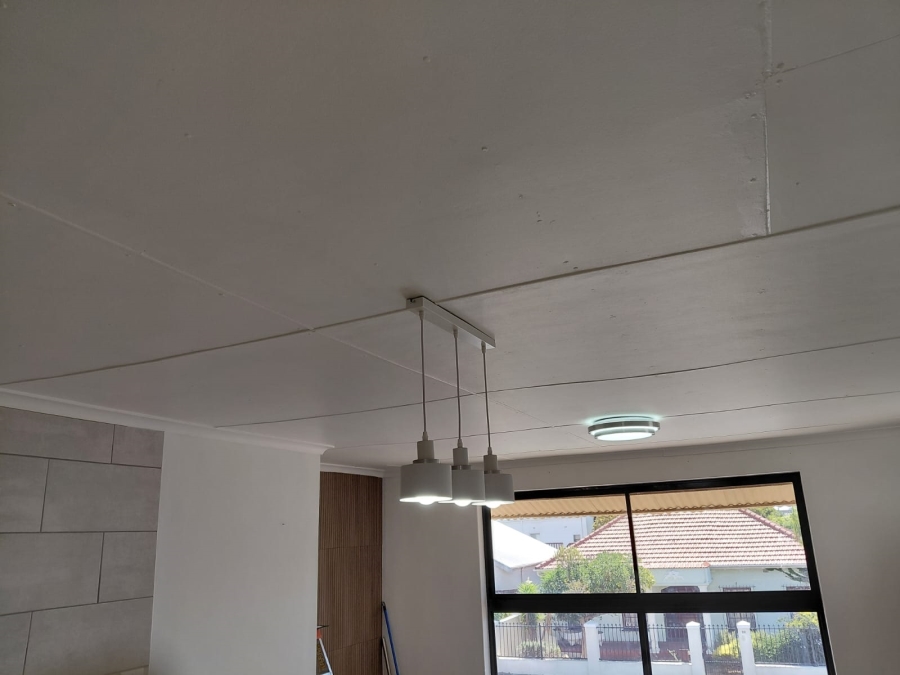 To Let 1 Bedroom Property for Rent in Strand North Western Cape